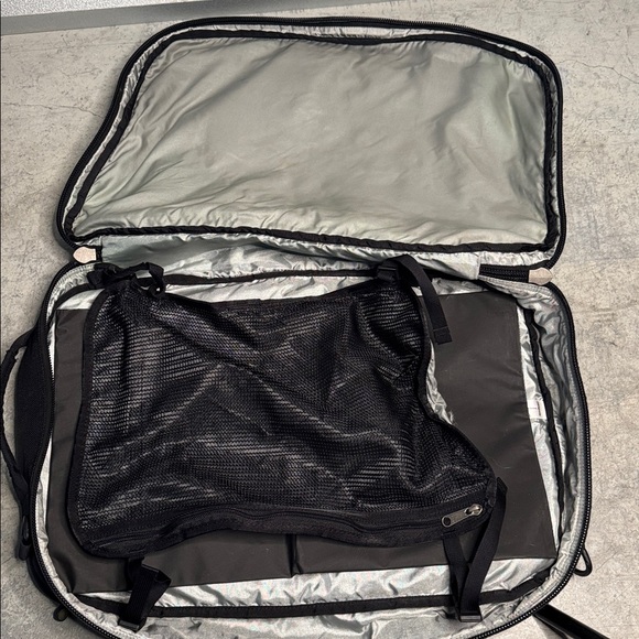 patagonia convertible bag Black Hole MLC 45L Carry-On Travel Campmor and the water Patagonia Headway MLC 45L Convertible